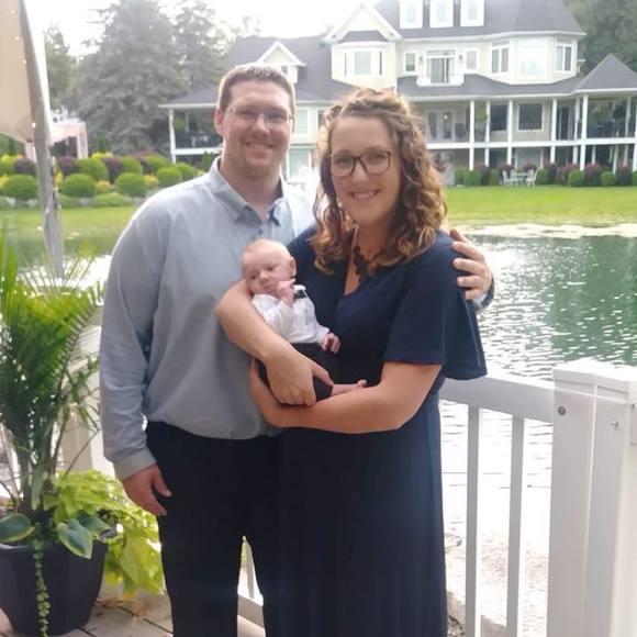 Meet your Posher, Alyssa - Picture 1 of 1